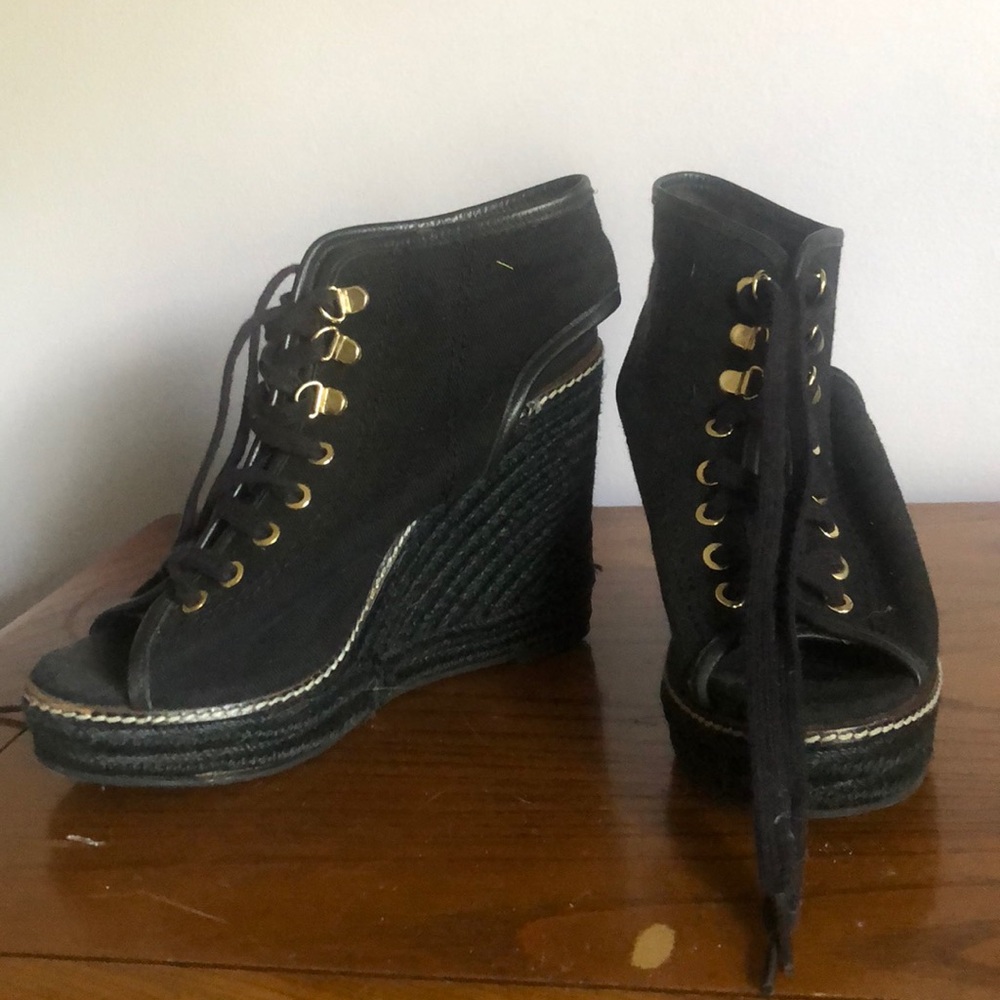 Tory Burch wedges 8